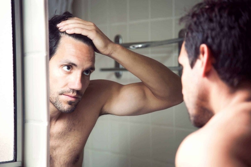 Chế độ dinh dưỡng không phù hợp cũng là nguyên nhân gây ra hói đầu, rụng tóc 