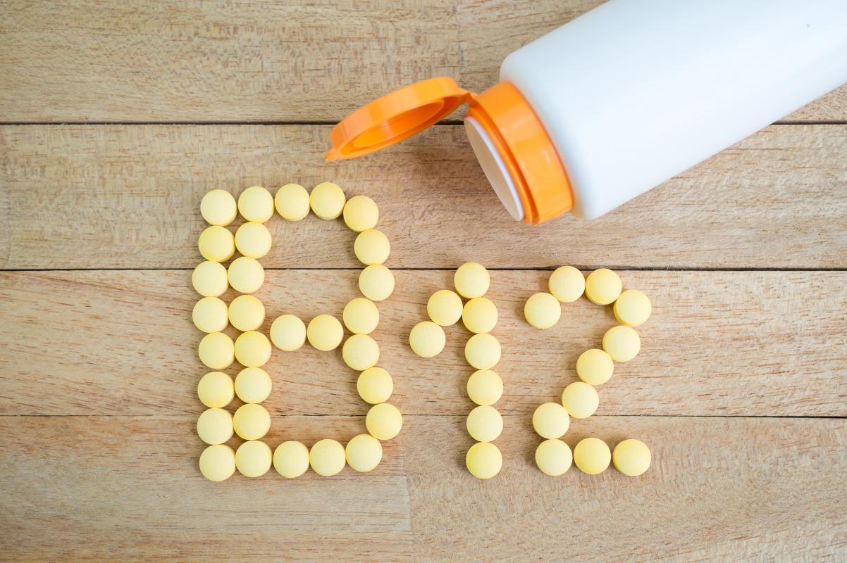 Vitamin B12 tốt cho việc tăng số lượng tinh trùng